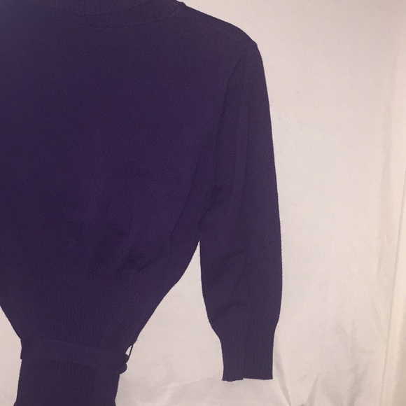 Sweater - Picture 6 of 6